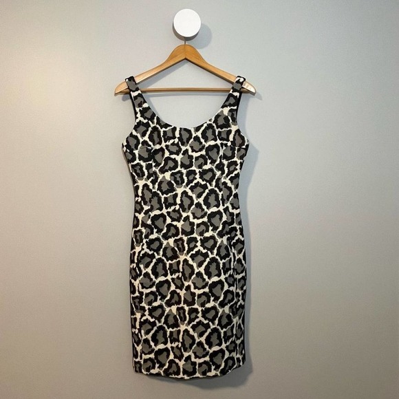 Diane Von Furstenberg Arianna sheath dress women's size 6 animal print - Picture 2 of 11